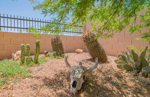 StayShores Chic Retreat – Pool HotTubSweet Sleep - Photo 52