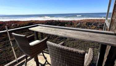 Beachfront Retreat with Ocean Views - Foto 2