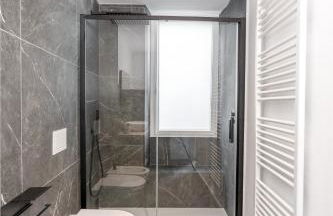 DN ART ROYALE - APT D first floor with lake view terrace and hot tub - APT N ground floor with internal whirpool - Foto 14