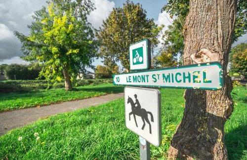 Private Spa and Garden 10 min from Mont St-Michel - Foto 42