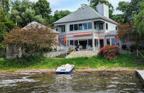 Risingwater Newly Listed Stunning Home with 150-Foot Beachfront in the Finger Lakes - Foto 1