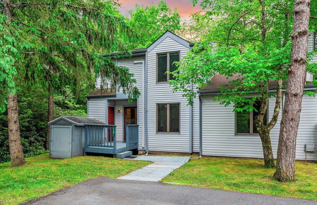 Harmony Ridge by Avantstay Fireplace, Large Deck & Forest Views - Foto 3