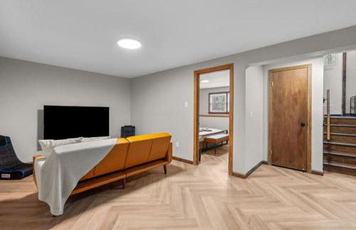 29 - Modern 5 Bedroom 2 Bath - Foto 30