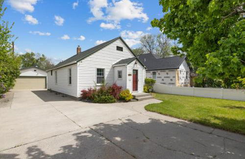 Bo360 White House with Fenced Yard - Foto 30