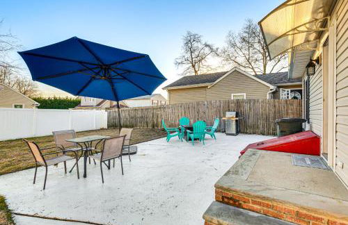 Walk to Beach Keansburg Home with Patio and Fire Pit! - Foto 19