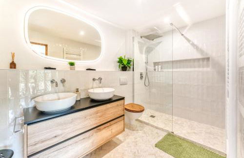 Sauna Bain Nordique Cinéma Vue Montange - Photo 15