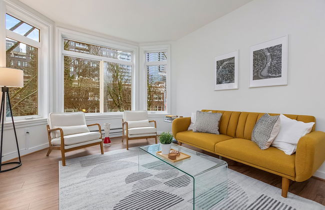 Belltown's Flower Moon - Foto 16