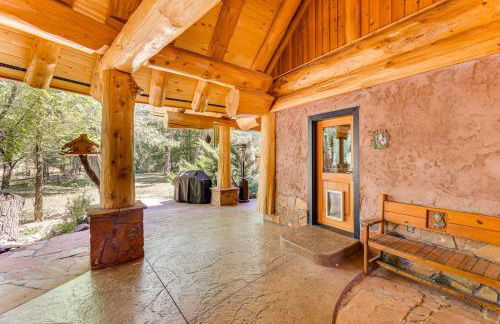 Scenic Payson Cabin! Fireplace and Wraparound Patio - Foto 26