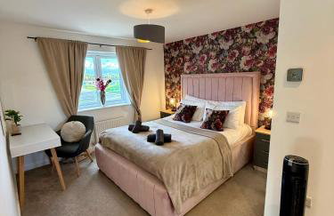 Elysian Escape, modern 5 bedroom house - Photo 8