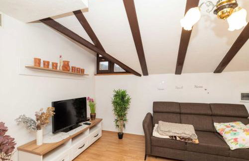 Holiday home with hot tube and 1 room - Photo 1