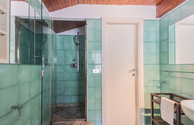 Villa Chiara Moltrasio With Private Garden by Rent all Como - Foto 31