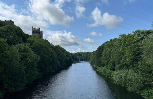 Durham City Centre Hideaway - Terrace with View & Parking - Photo 12