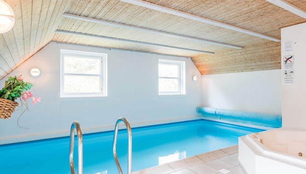 8 Person Holiday Home in Blavand - Foto 2, Piscina