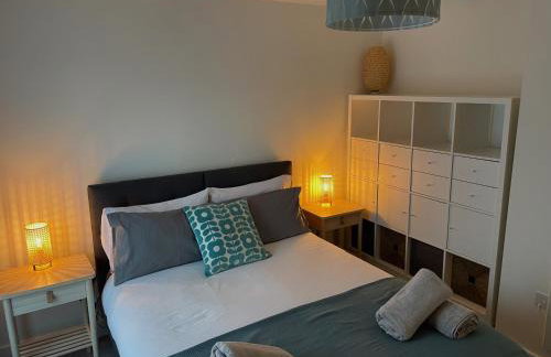 Number 10 Stunning Apartment, Fantastic Location! - Photo 19