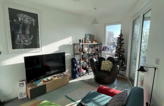 Bright 1BD Flat W/balcony - Heart of Brixton! - Foto 8