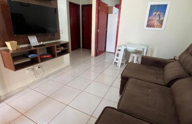 Casa espaçosa em bairro nobre - Foto 1