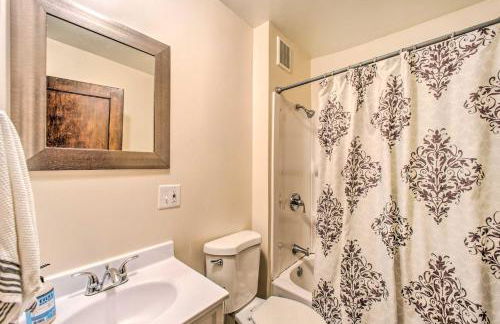 Townhome with Yard, 2 Mi to Downtown and Golfing - Foto 21