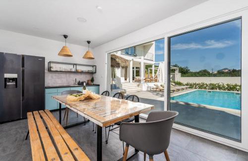 Villa Zen with 4 bedrooms, private 32 sqm pool, summer kitchen, 7 km from the beach - Photo 7