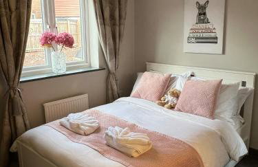 Ultra Modern large 4 bed executive home Durham - Photo 21