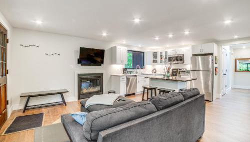 Sawyer Retreat with Fire Pit Less Than 2 Mi to Beaches! - Foto 5