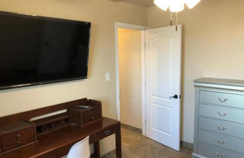 The Rustic @ Paseo de Encinal Drive - Foto 13