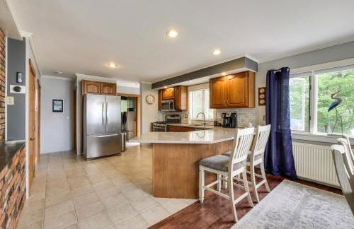 Enchanting Waterfront Sorrento Home with Deck! - Foto 8