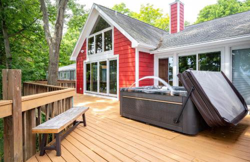 Lake house w/ indr pool and jacuzzi - Foto 75