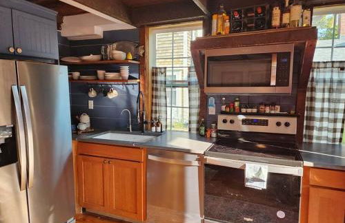 The Orca Suite- Bearskin Neck Rockport- Steps to all - Foto 10