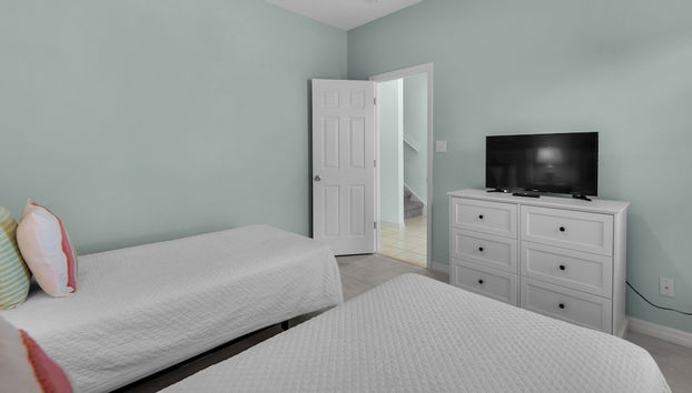 .2 Miles From Beach, Bright and Modern Townhome, 3bd, 3bth - Foto 2, Habitación