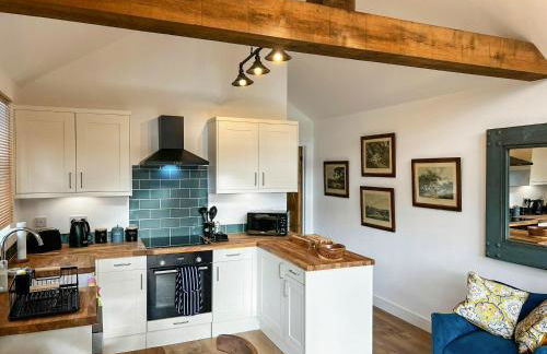 South Downs Lodge - Photo 5