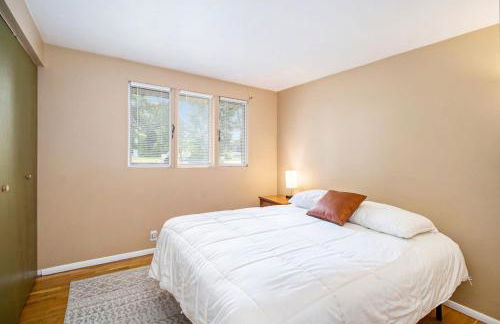 Notre Dame Get Away 4-Bdm 2-mile from Campus BBQ - Foto 15