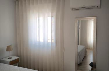 Gina House - Photo 4