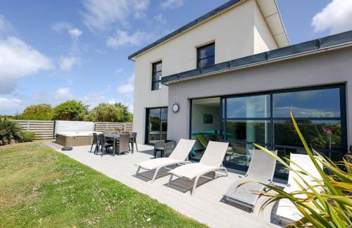 Villa Yana Bretagne Piscine Intérieure partagée et Spa Privatif 100m de la Plage - Foto 20