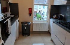 London Luxury 3 bedroom large apartment, aircon, free parking, station 4 mins walk - Foto 16