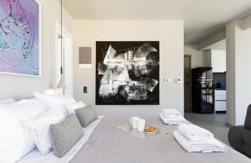 Experience Penthouse by Athens Riviera Suites - Photo 6