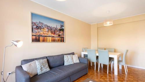 Destiny Oporto - Foto 5