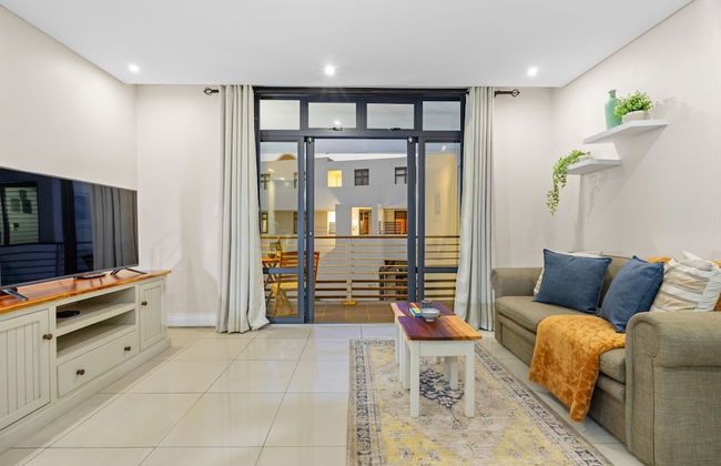 Eden on the Bay 150 by HostAgents - Photo 22