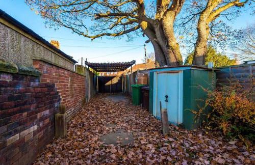 BIG 7xGuest House 3xVan Locked CarPort Garden Leeds & Bradford - Foto 12