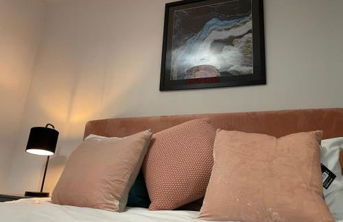 Cheerful 2 Bedroom Townhouse with Cinema Loft - Foto 38