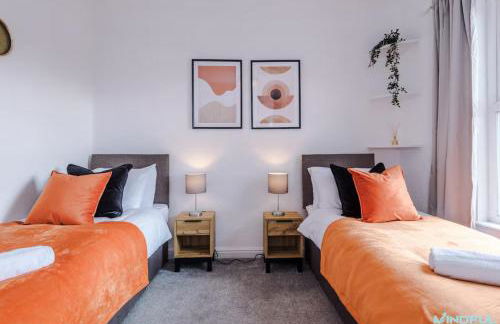 5BR House, Sleeps 10 guests - Free Parking - Business & Contractor Stays - Foto 4