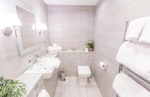 Noble Fir Lodge - Photo 4