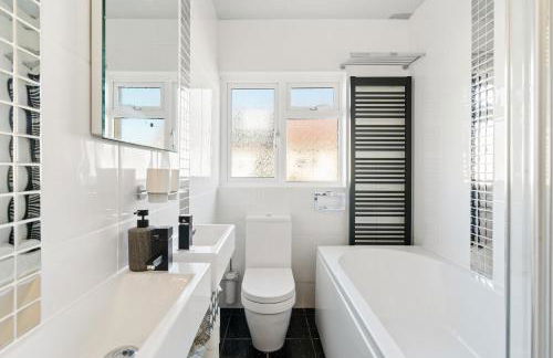 LARGE HOUSE with FREE PARKING - Foto 12