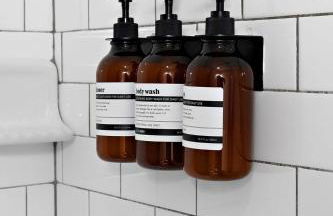 *NEW* Charm on Church ~ Cozy, Modern, Downtown Apt - Foto 43