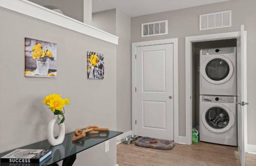 1 Bed Self Check-in pool Gym 30 plus Day Stays - Foto 11