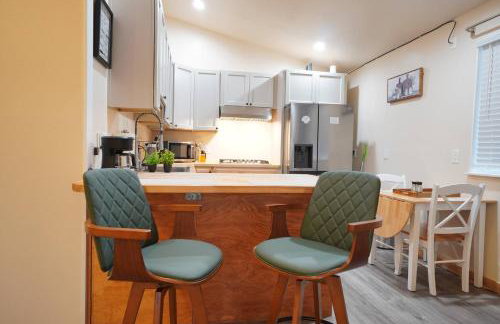 Modern & Cozy 2BR 2 King Kitchen|Airport LightRail - Foto 16