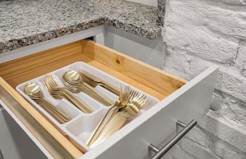 Historic 1790s Old Town Gem 5BR with Parking - Prince Street - Foto 22