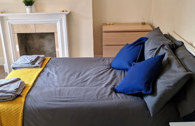 Pavilion House - Photo 10