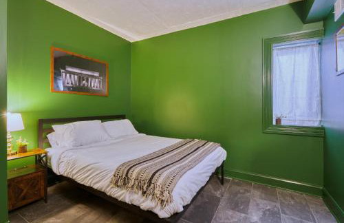 Homelike Three-Bedroom Apartment with Private Theater Near Capitol - Foto 24