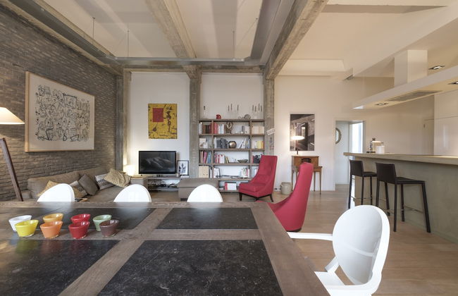 The Monarch - Foto 11