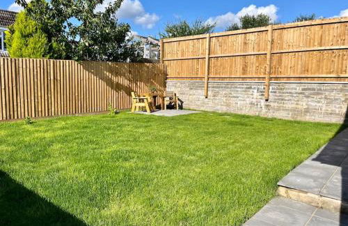 Modern Bungalow - Holiday or Contractors - Driveway Parking - Photo 12